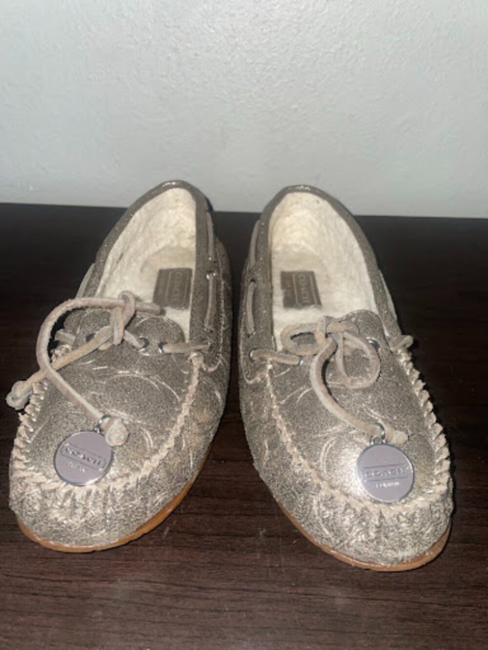 Coach Antonia Gold Metallic Signature Moccasin Loafer Shearling Lined Size 5.5B